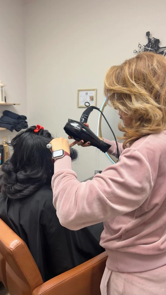 Planchado de cabello, Planchado de cabello profesional, Planchado de cabello con plancha, Alisado de cabello con plancha, Planchado de cabello liso, Servicio de planchado de cabello