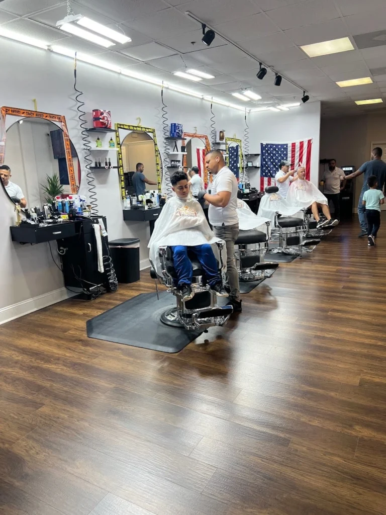 Beneficios de un Corte de Cabello Masculino Profesional